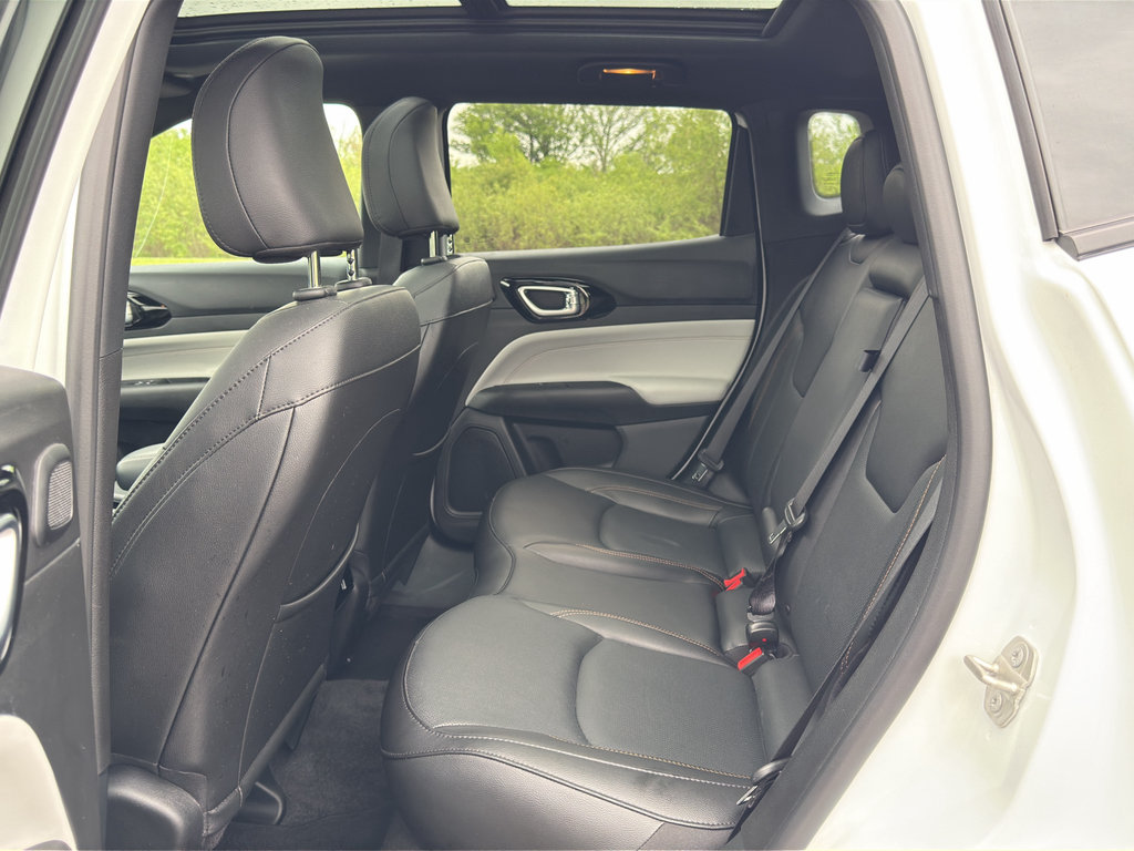 Used 2024 Jeep Compass Limited w/ Elite Group AWD/4WD image 38