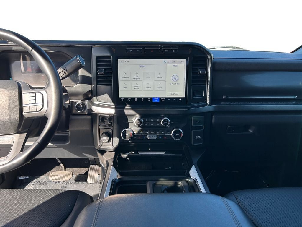 Used 2023 Ford F250 Lariat w/ Sport Appearance Package AWD/4WD image 12