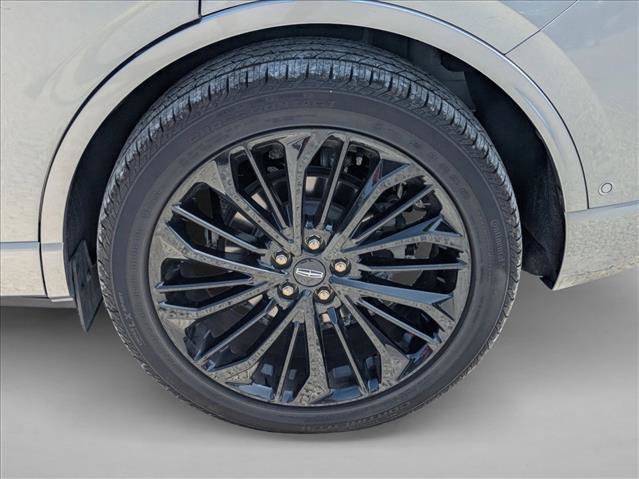 Used 2024 Lincoln Corsair Reserve w/ Equipment Group 202A image 7