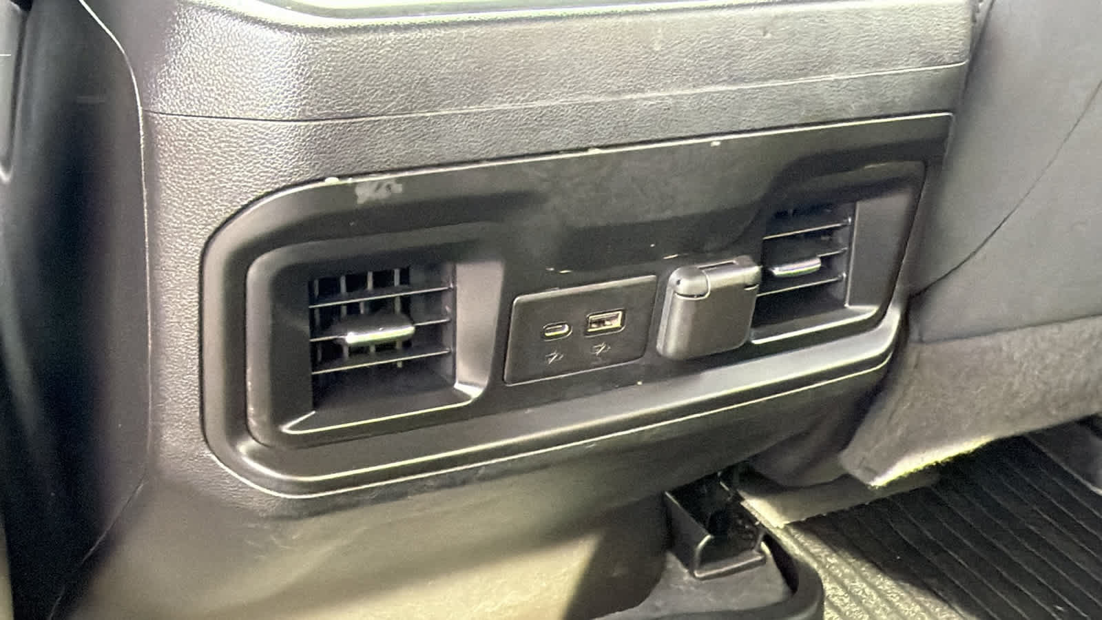 Used 2021 Chevrolet Silverado 1500 LT Trail Boss w/ LPO, Dark Essentials Package AWD/4WD image 25