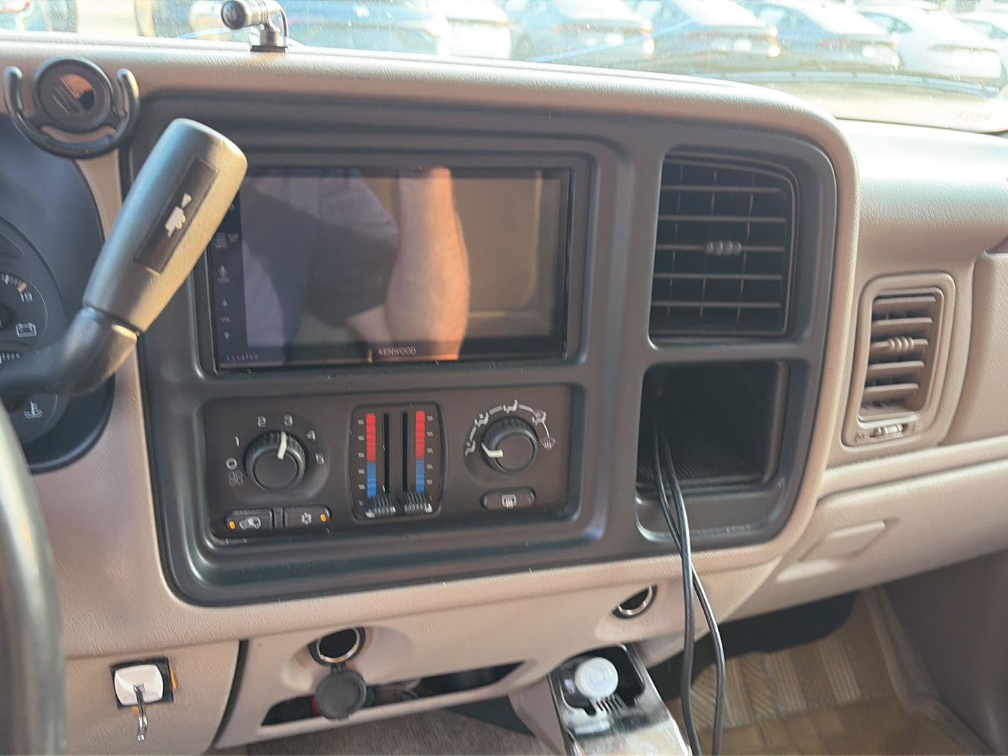 Used 2003 Chevrolet Tahoe LS RWD image 5