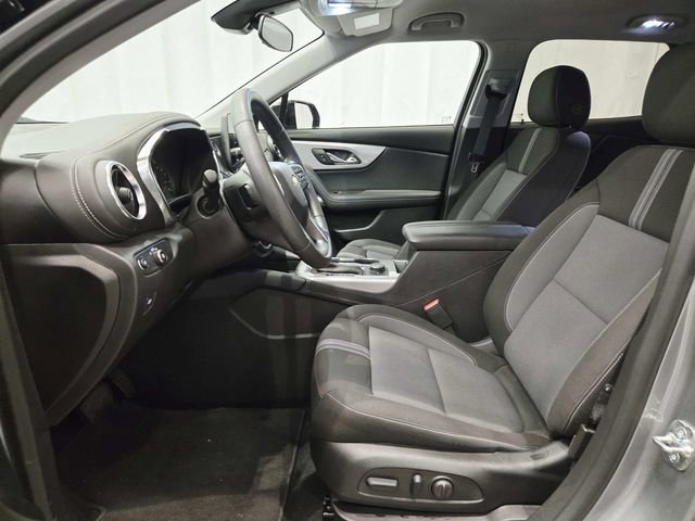 Used 2025 Chevrolet Blazer LT w/ Midnight/Sport Edition image 8