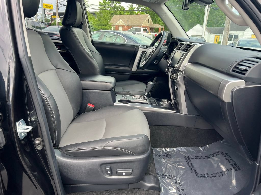 Used 2021 Toyota 4Runner SR5 Premium AWD/4WD image 10