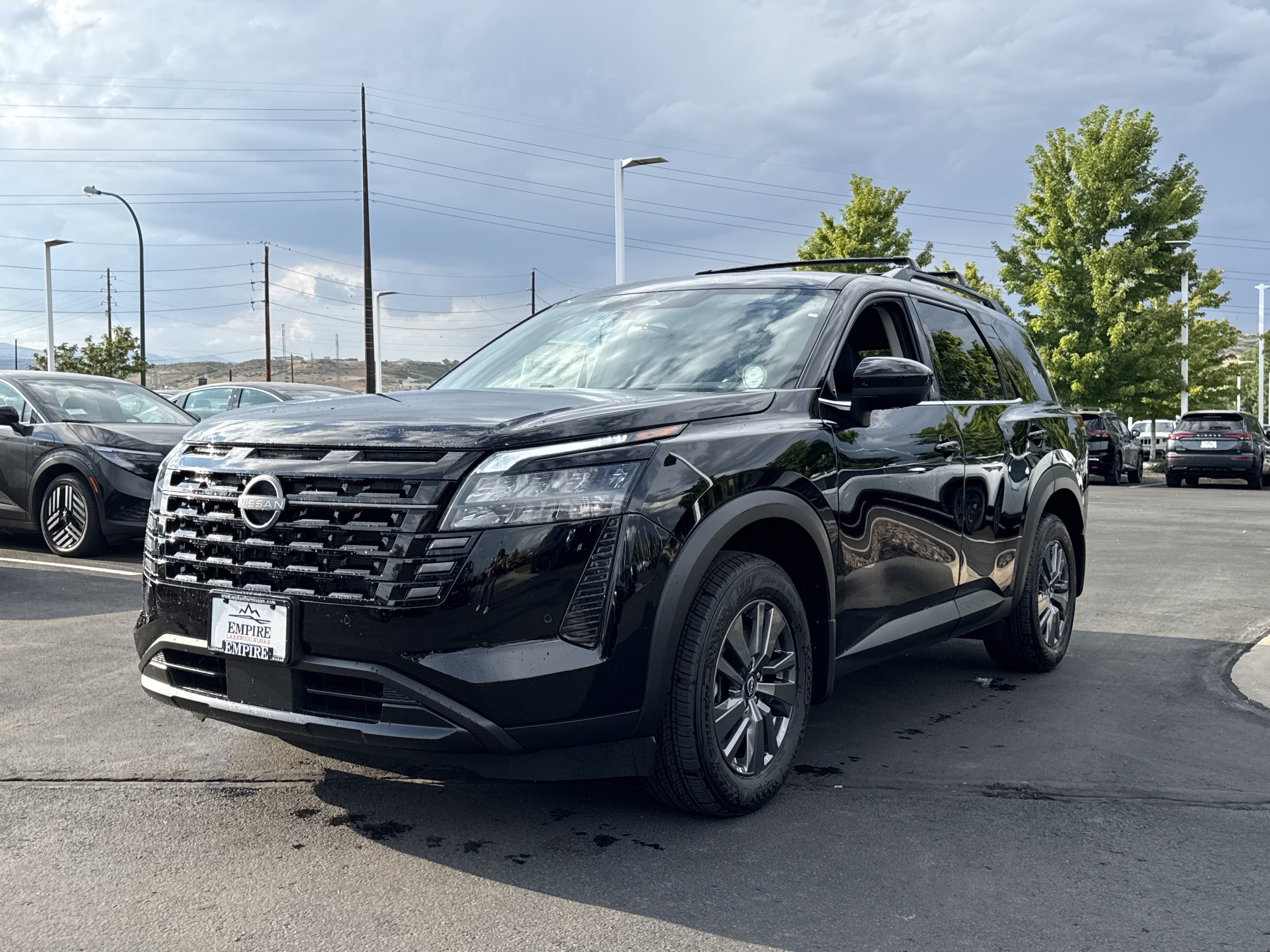 New 2026 Nissan Pathfinder SV AWD/4WD image 4