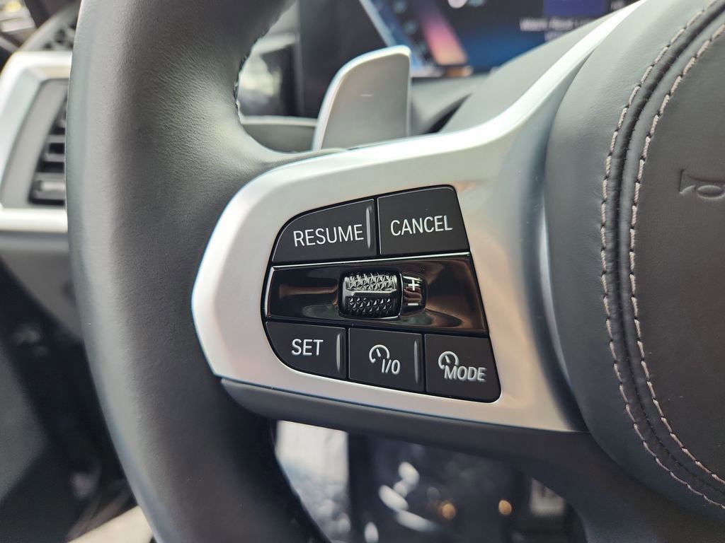 Used 2025 BMW X6 xDrive40i w/ Executive Package image 19