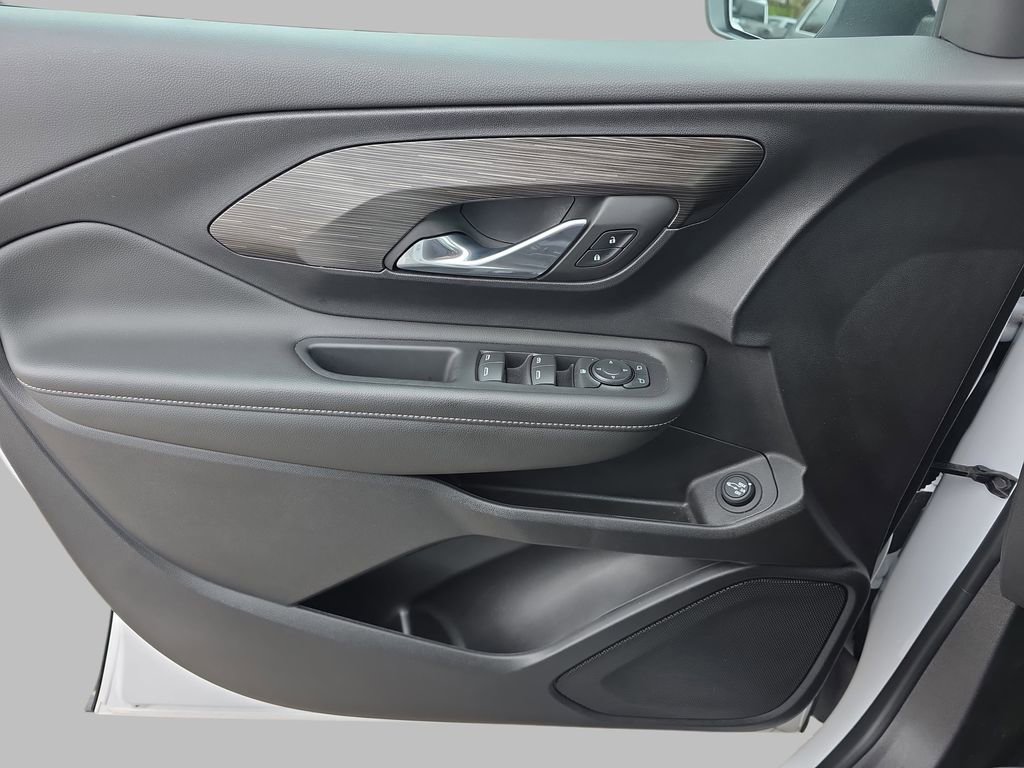 Certified 2024 GMC Terrain SLE w/ Driver Convenience Package FWD image 29