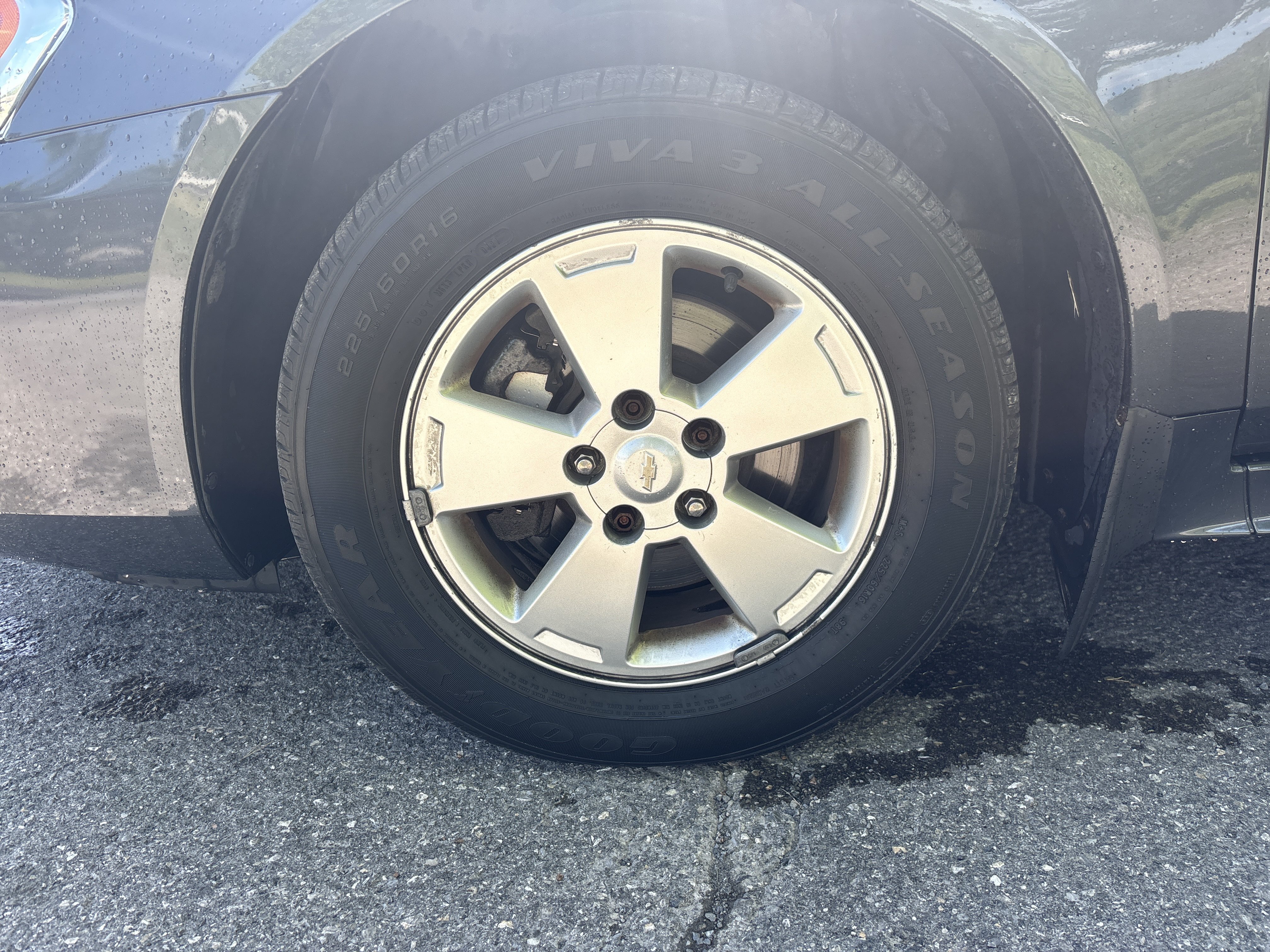 Used 2011 Chevrolet Impala LT FWD image 14