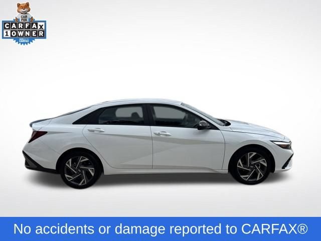 Used 2025 Hyundai Elantra Sport FWD image 2