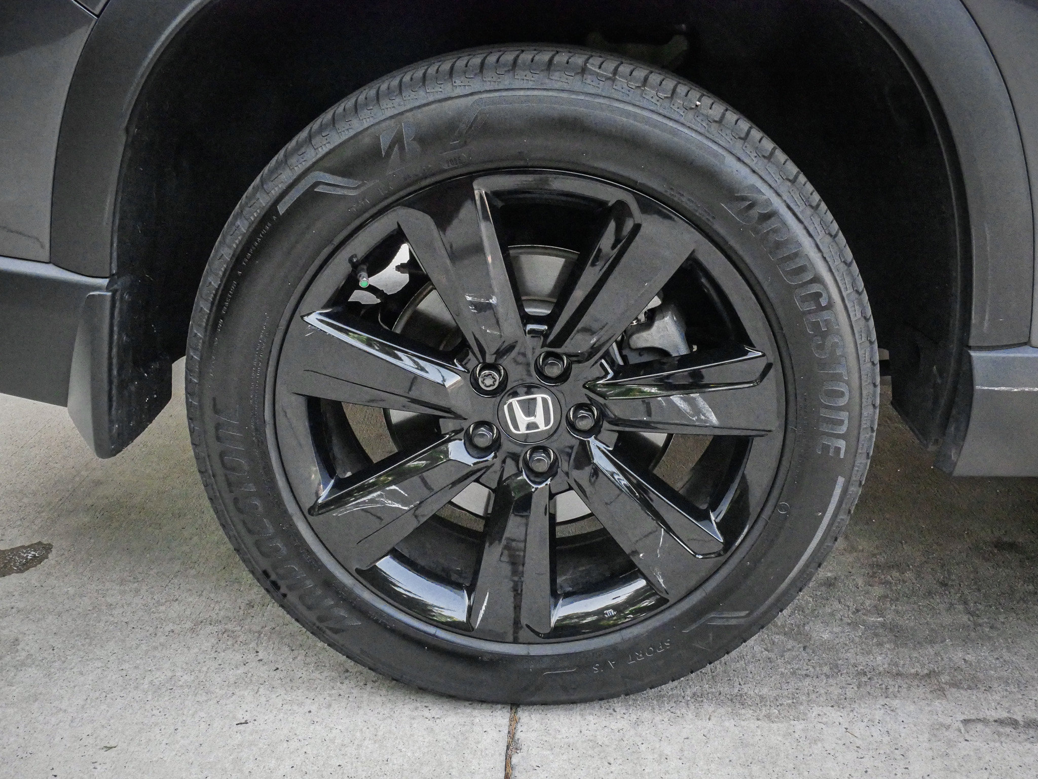 Certified 2025 Honda Pilot Black Edition image 13