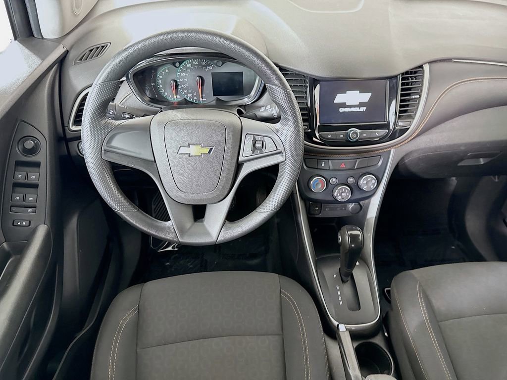 Used 2019 Chevrolet Trax LS image 3