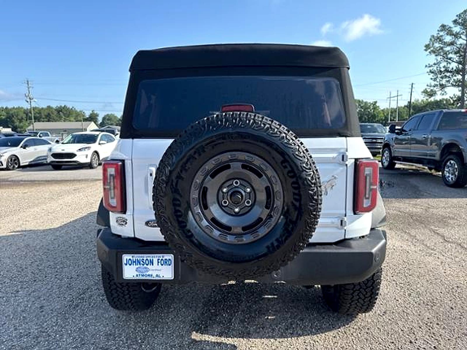 New 2025 Ford Bronco Outer Banks w/ Sasquatch Package AWD/4WD image 6