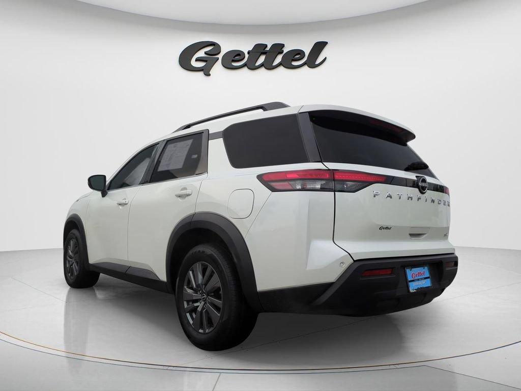 Certified 2024 Nissan Pathfinder SV FWD image 7