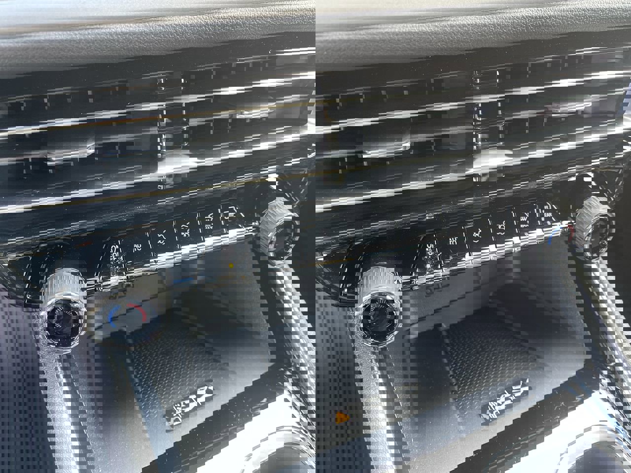 New 2026 Chevrolet Traverse LT w/ Driver Confidence Package image 68