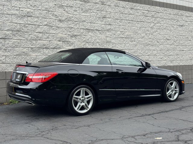 Used 2011 Mercedes-Benz E 550 Cabriolet image 16