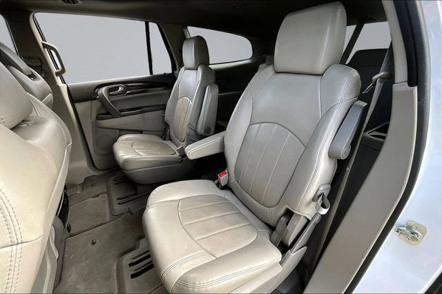 Used 2016 Buick Enclave Leather image 21