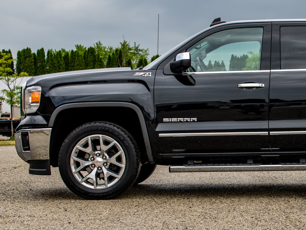 Used 2015 GMC Sierra 1500 SLT w/ SLT Crew Cab Value Package AWD/4WD image 20
