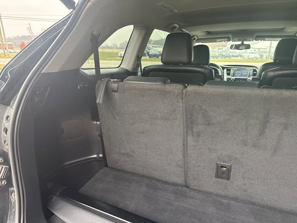 Used 2016 Toyota Highlander Limited image 30