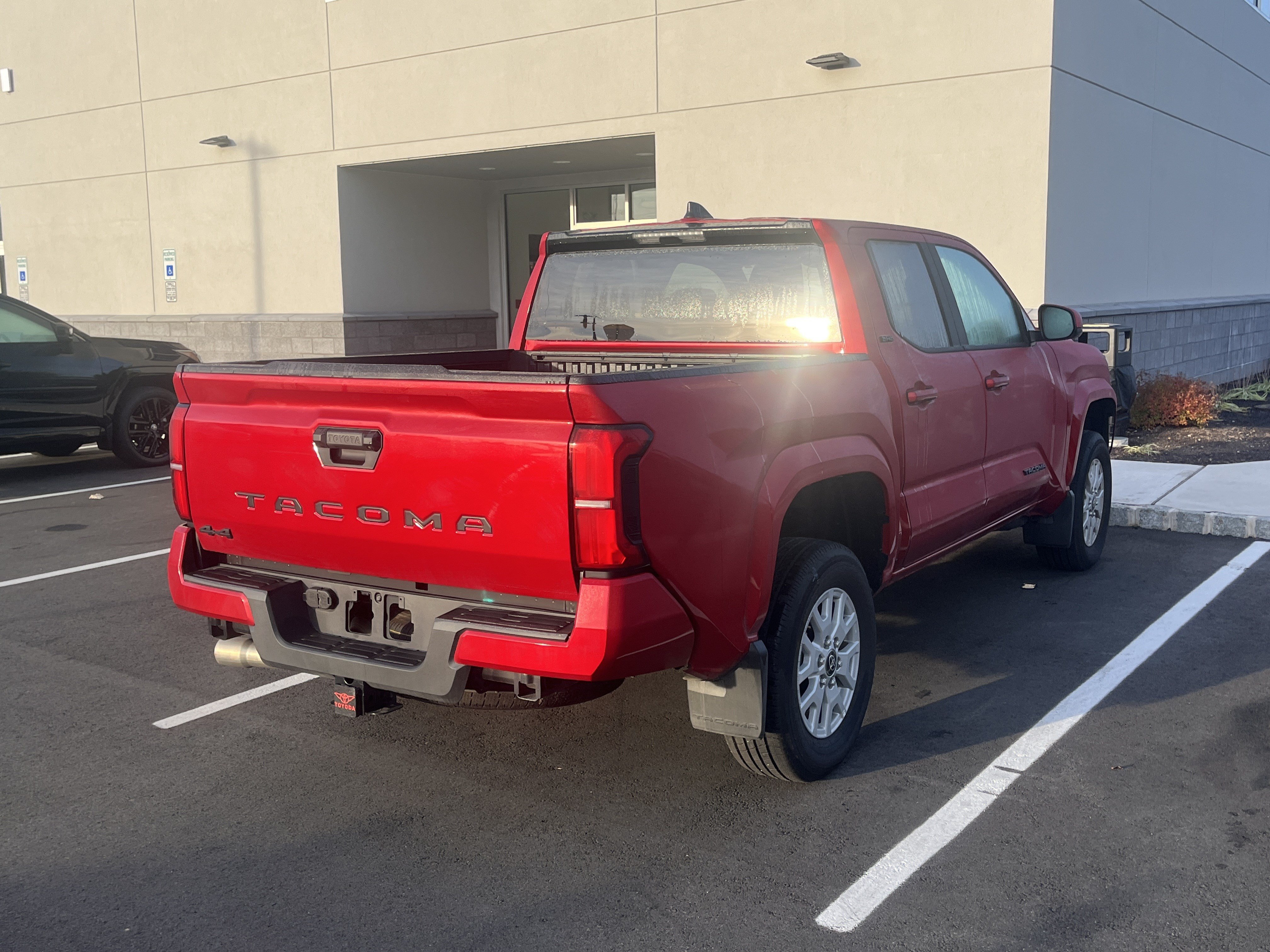 Certified 2026 Toyota Tacoma SR5 AWD/4WD image 3