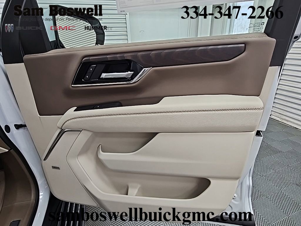 New 2026 GMC Yukon XL Denali w/ Sun & Power Step Package AWD/4WD image 44