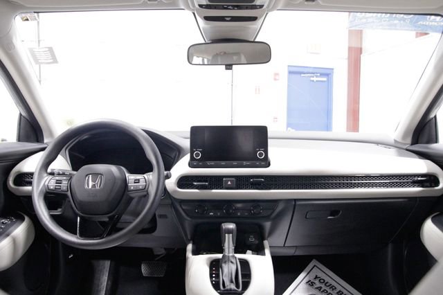 Used 2024 Honda HR-V LX image 17