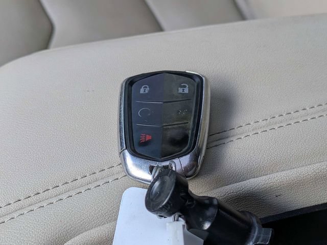Used 2020 Cadillac Escalade Premium Luxury AWD/4WD image 35