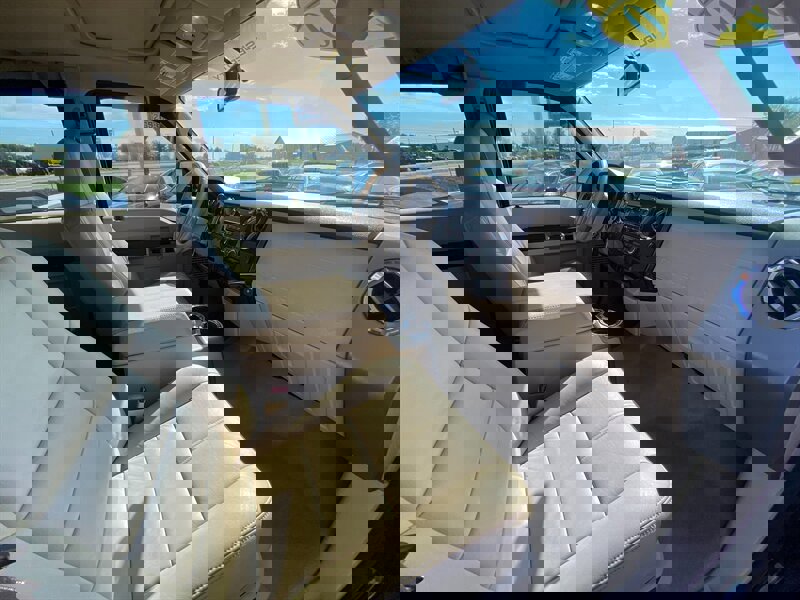 Used 2010 Ford F250 Lariat image 14