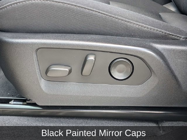 Used 2023 Chevrolet Colorado Trail Boss w/ Technology Package AWD/4WD image 26