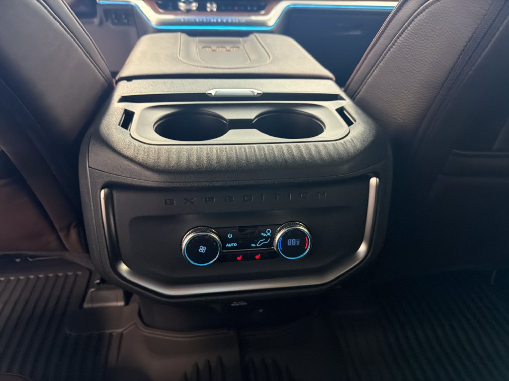 New 2027 Ford Expedition Max King Ranch RWD image 19