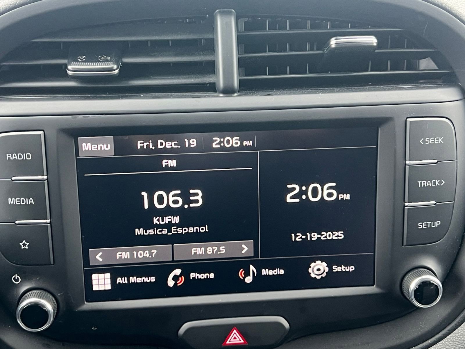 Used 2025 Kia Soul LX w/ LX Technology Package image 21