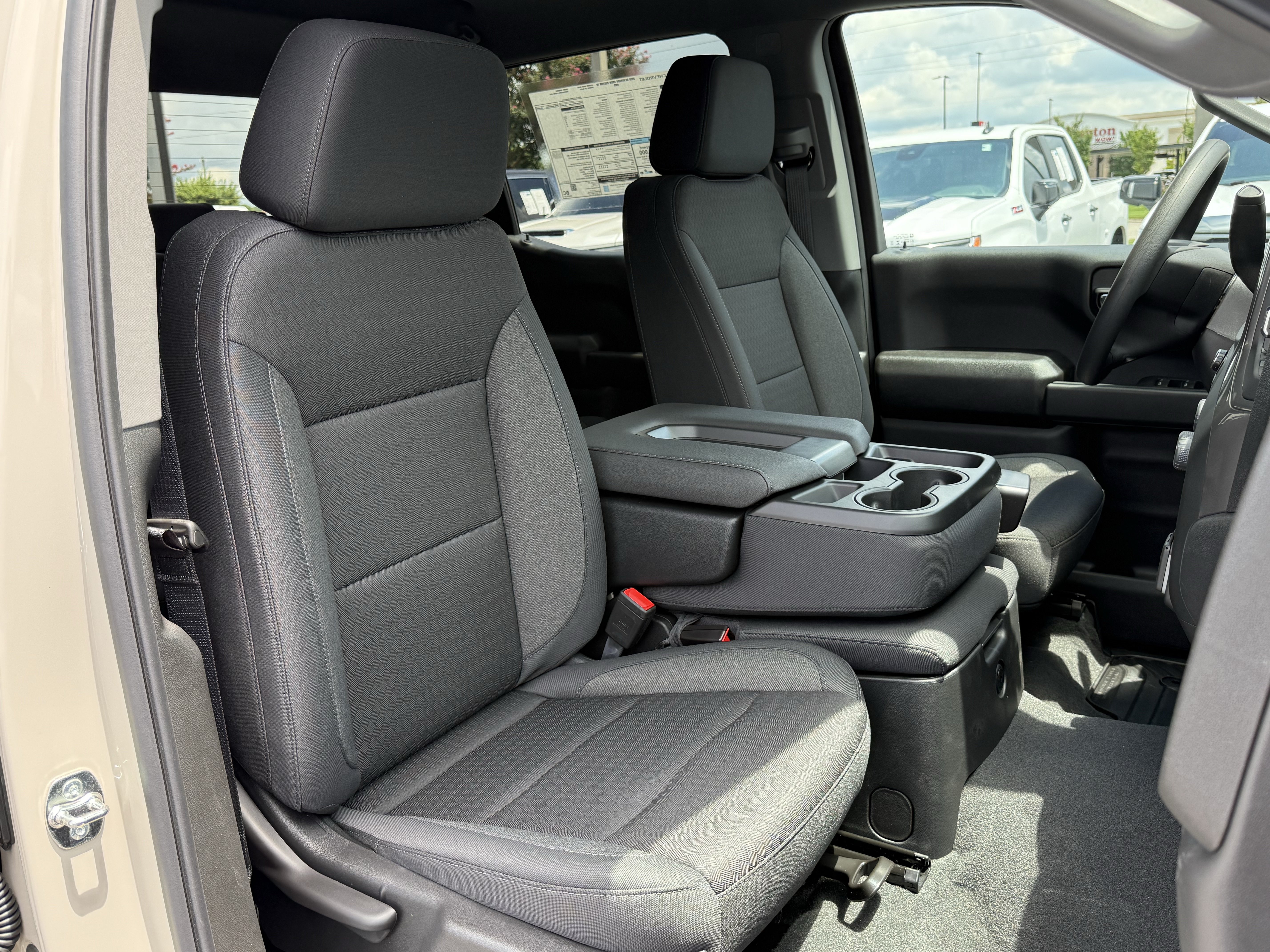 New 2026 Chevrolet Silverado 1500 Custom Trail Boss AWD/4WD image 32