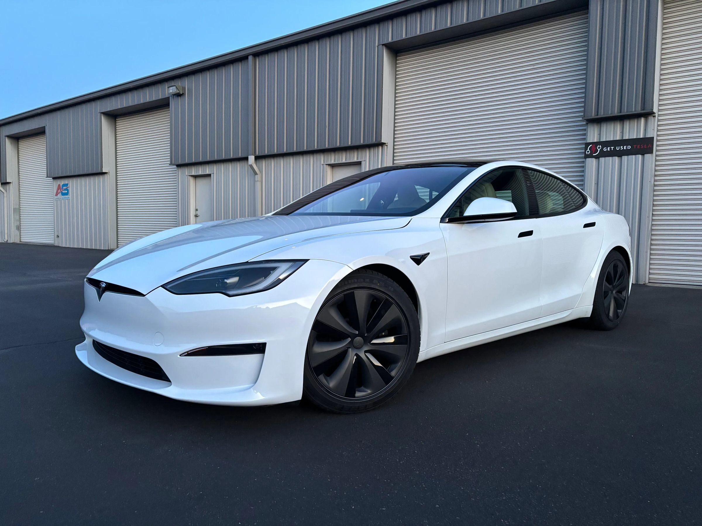 Used 2023 Tesla Model S Standard Range AWD/4WD image 5