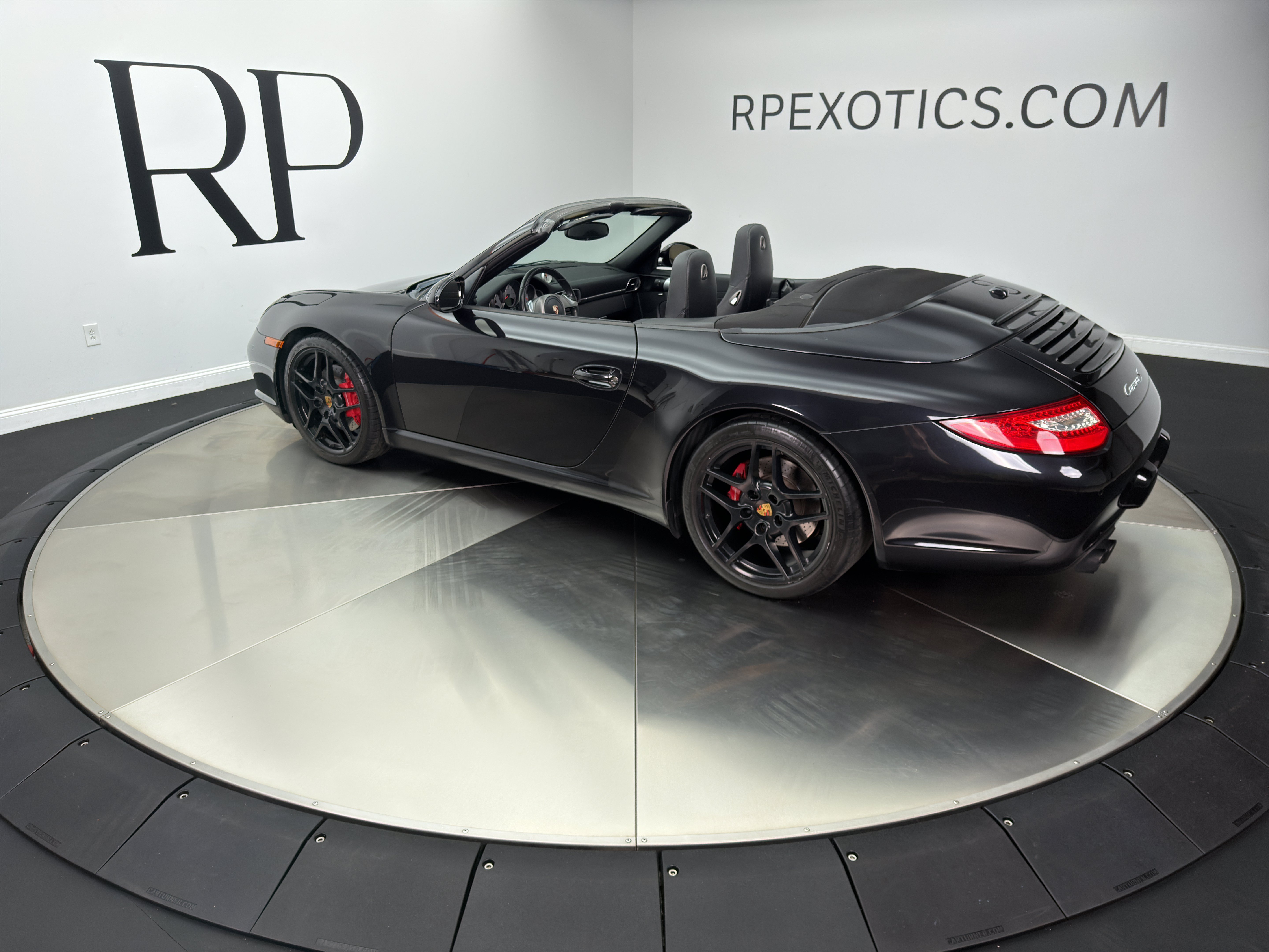 Used 2010 Porsche 911 Carrera S RWD image 6