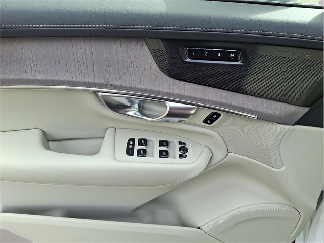 New 2026 Volvo XC90 B6 Ultra image 6