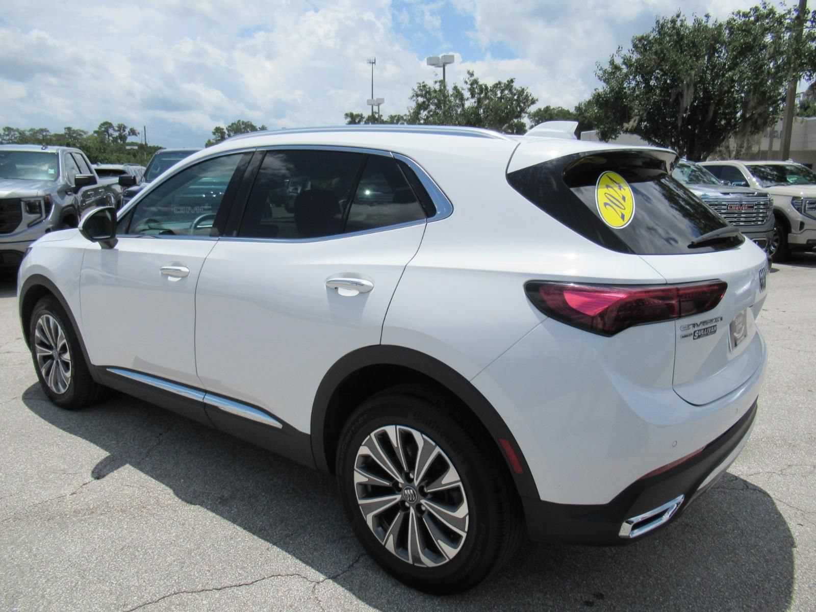 Used 2024 Buick Envision Preferred AWD/4WD image 5