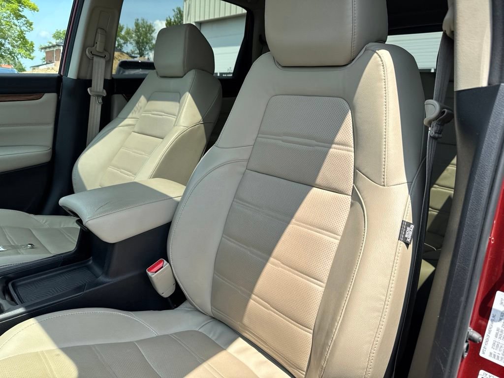 Used 2017 Honda CR-V Touring image 30