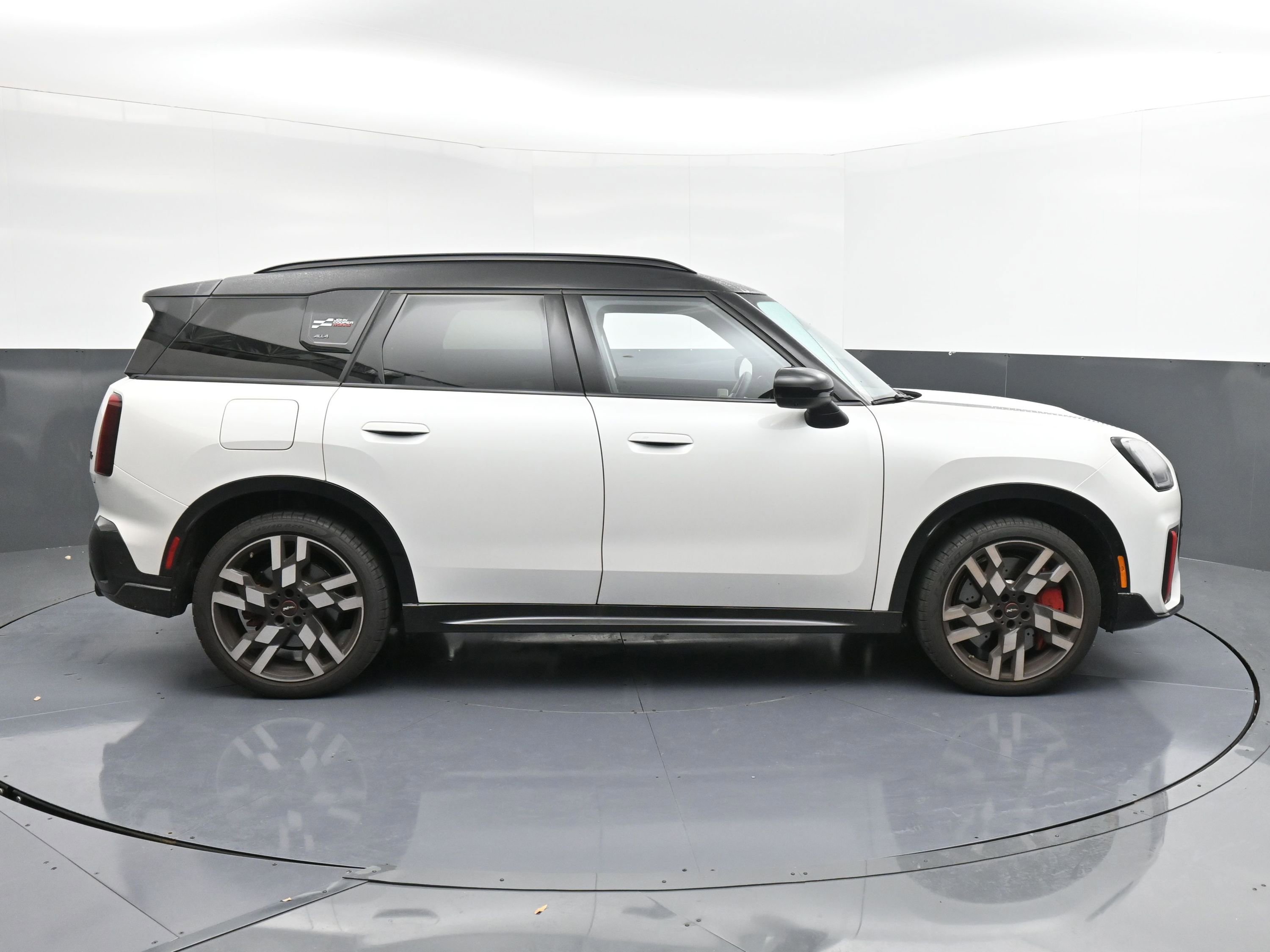 Used 2026 MINI Cooper Countryman John Cooper Works image 9