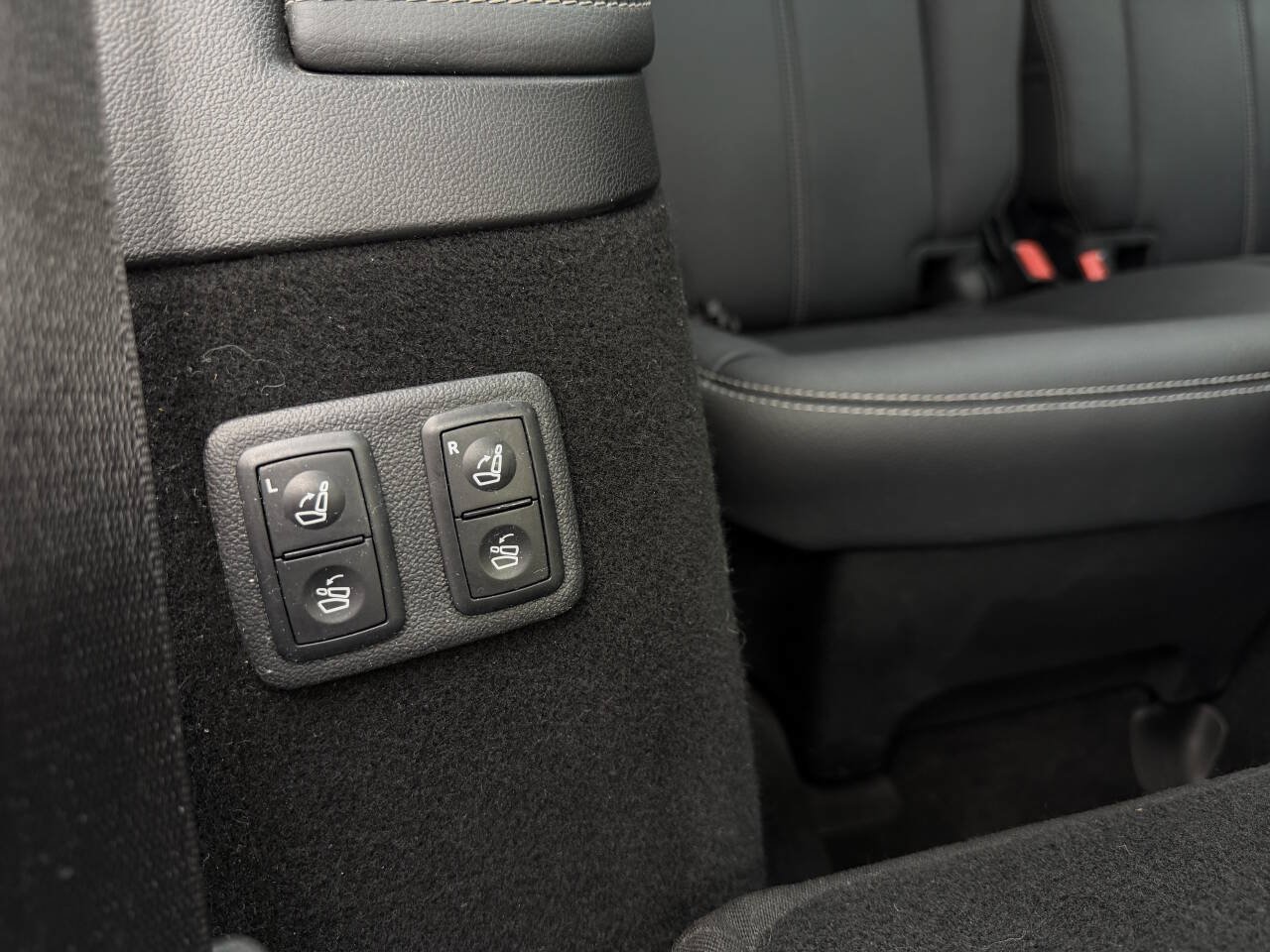 Used 2012 Mercedes-Benz GL 450 4MATIC image 24