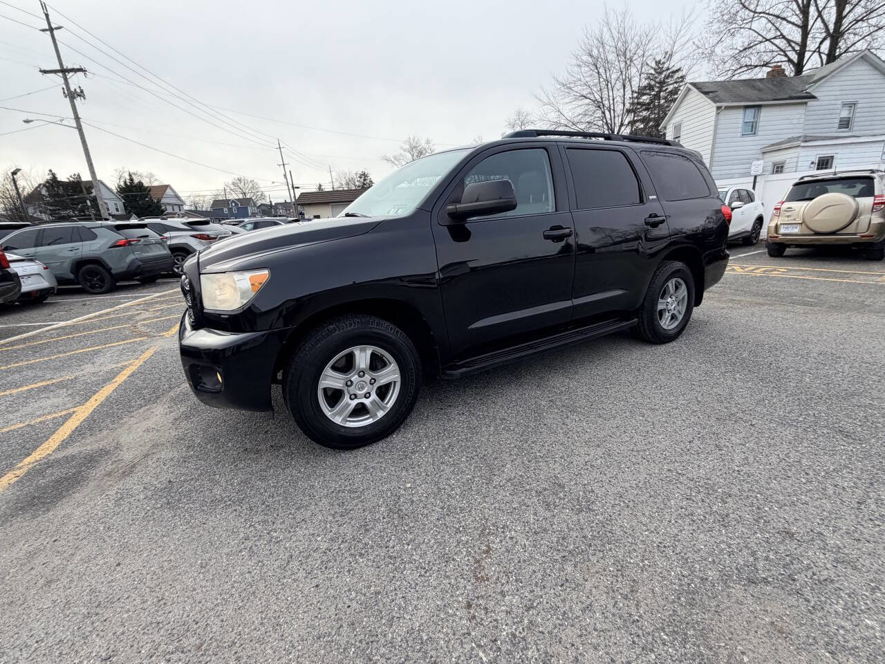 Used 2013 Toyota Sequoia SR5 w/ Premium Pkg image 23