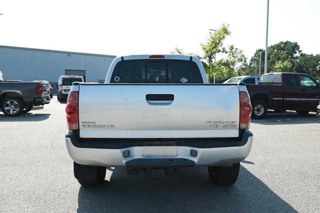 Used 2006 Toyota Tacoma PreRunner RWD image 4
