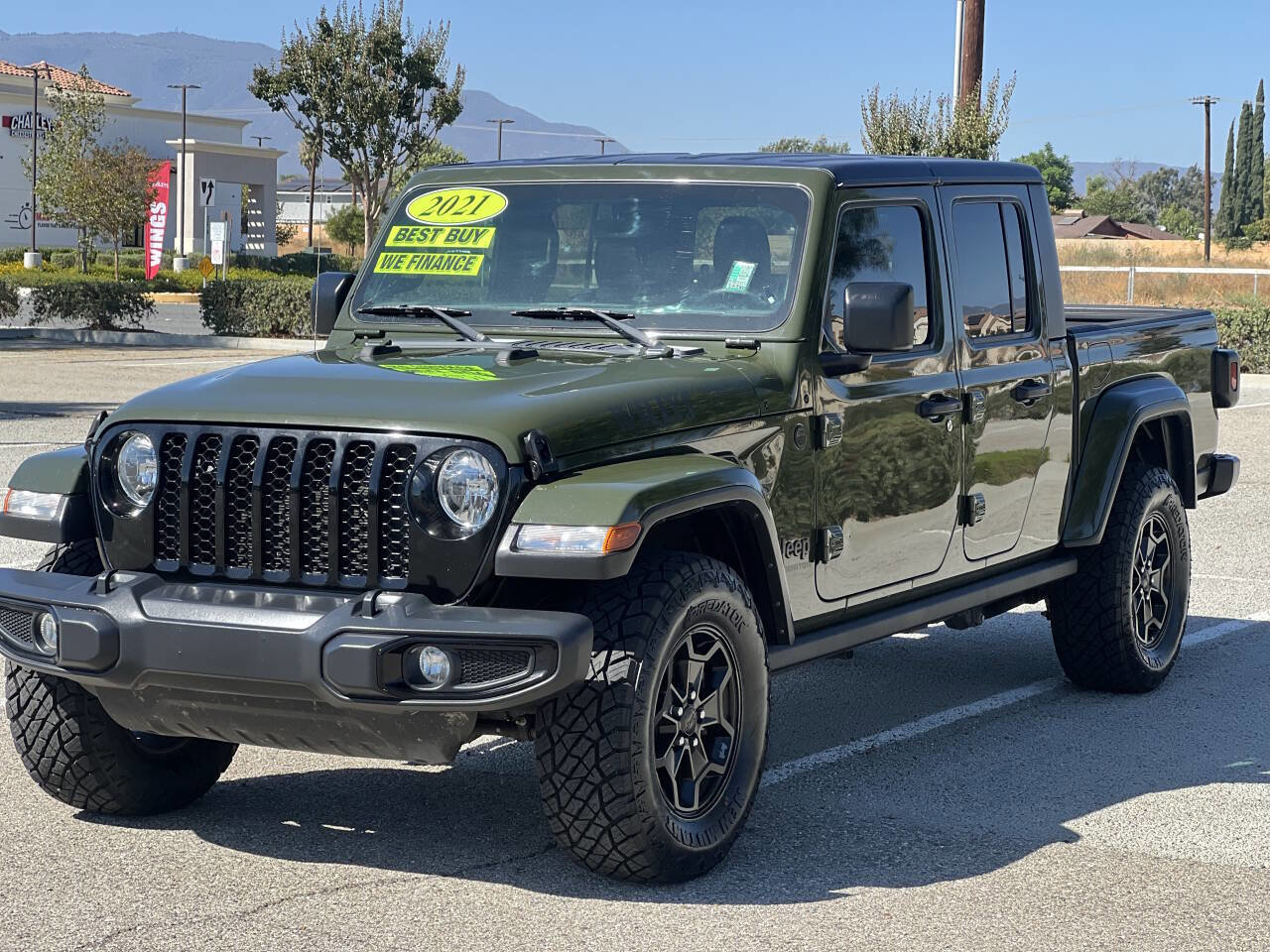 Used 2021 Jeep Gladiator Sport image 17