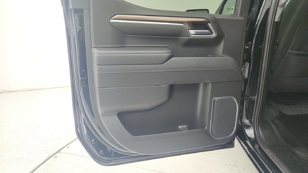 Certified 2023 Chevrolet Silverado 1500 LT AWD/4WD image 25