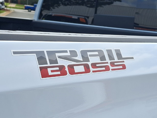 Used 2026 Chevrolet Silverado 1500 LT Trail Boss w/ Convenience Package II AWD/4WD image 34