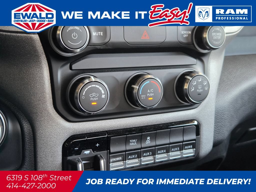 New 2024 RAM 2500 Tradesman w/ Chrome Appearance Group AWD/4WD image 9