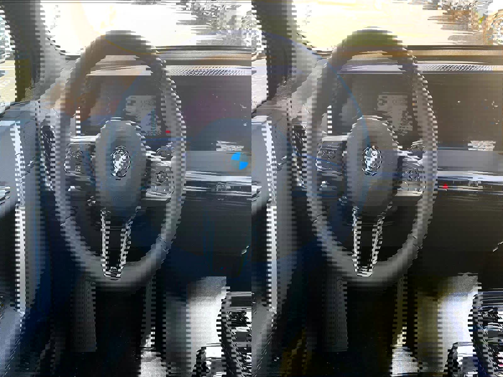 Used 2025 BMW iX xDrive50 w/ Sport Package image 8