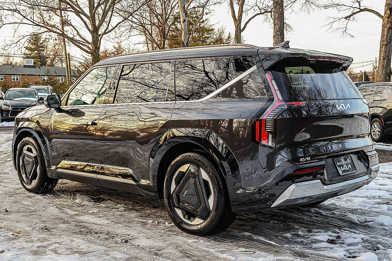 Certified 2024 Kia EV9 Land image 4