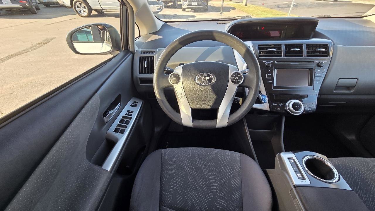 Used 2014 Toyota Prius V Two image 17