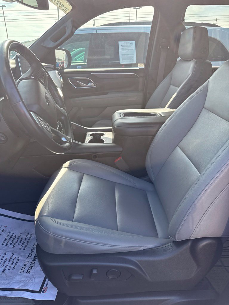 Used 2022 Chevrolet Tahoe Z71 w/ Z71 Off-Road Package AWD/4WD image 9