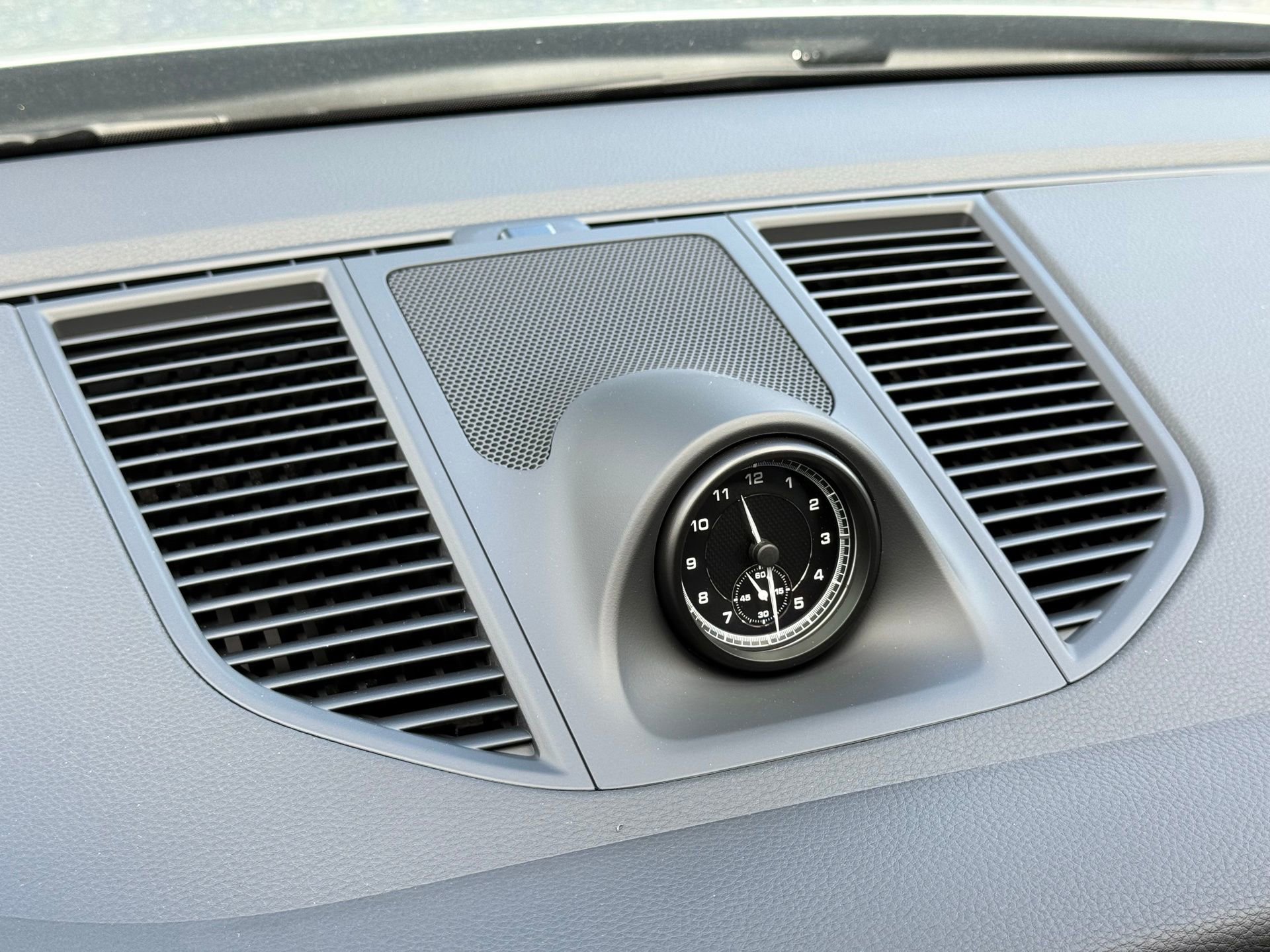 Used 2026 Porsche Macan image 18