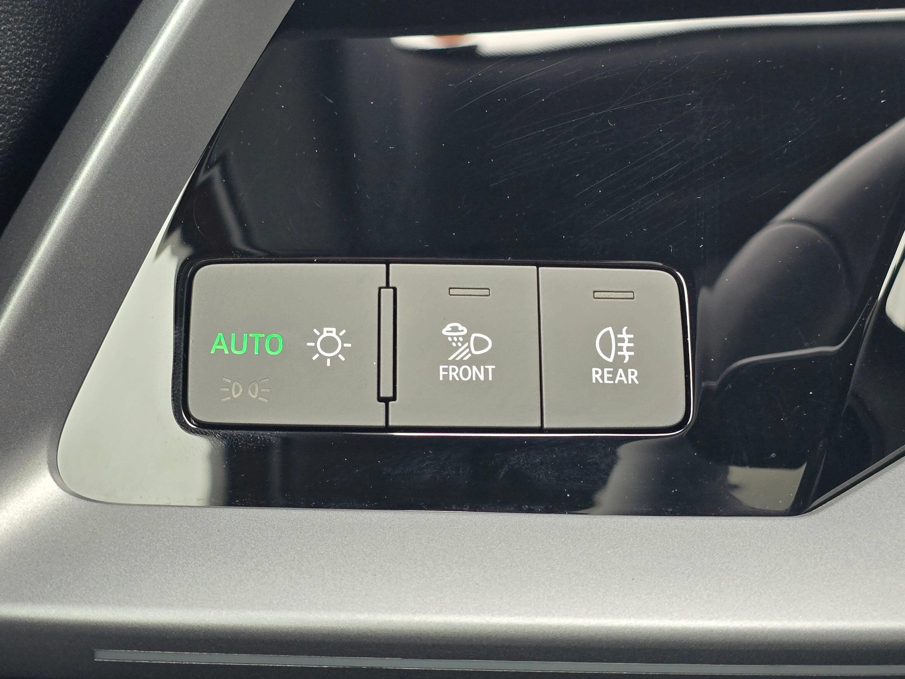 Certified 2025 Audi A3 2.0T Premium Plus w/ Premium Plus Package AWD/4WD image 39
