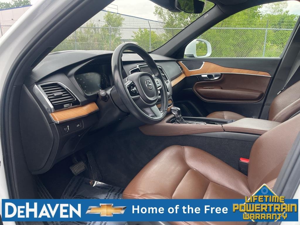 Used 2022 Volvo XC90 T6 Momentum w/ Advanced Package AWD/4WD image 11